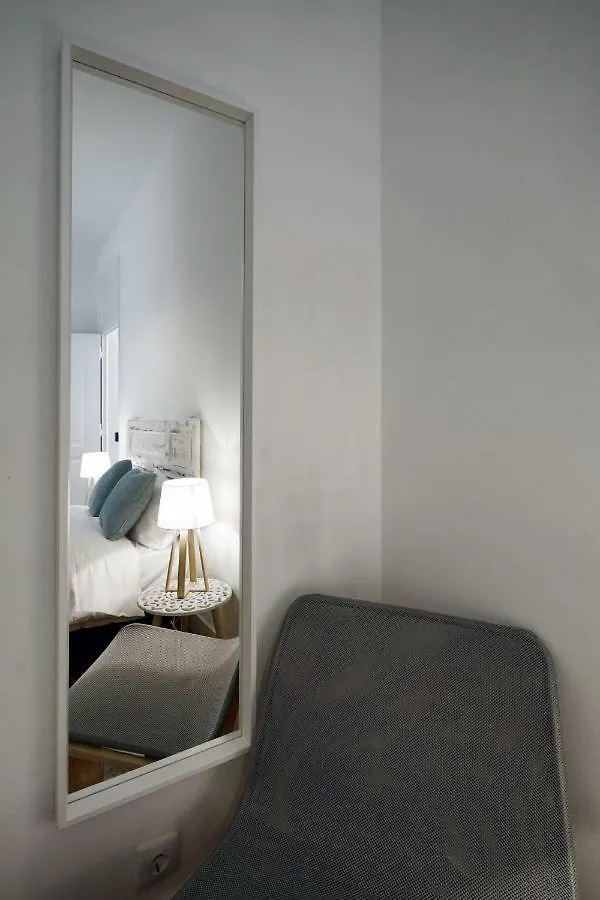 1924 Bed & Breakfast Lisbon