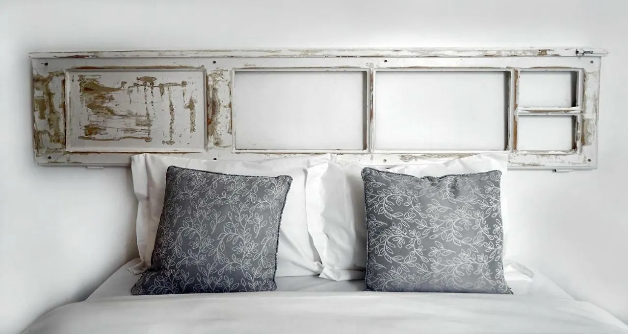 ***  1924 Bed & Breakfast Lisbon Portugal